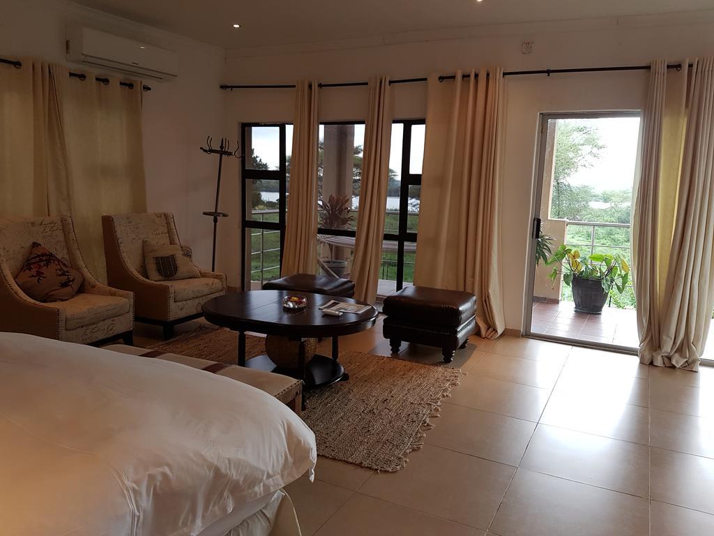 The Residence Villa Chobe 卡萨内 外观 照片
